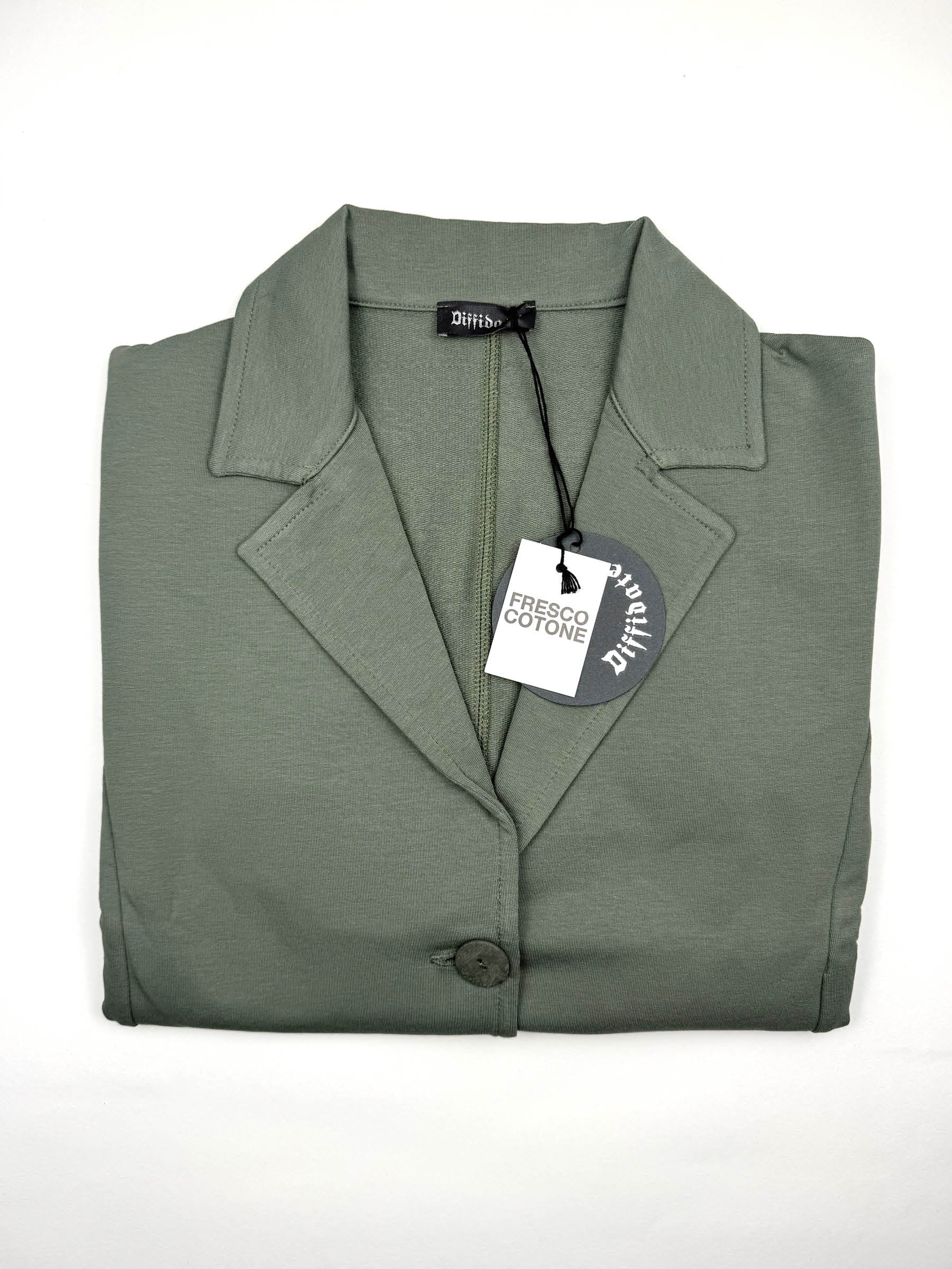 GIACCA CON BOTTONI art.034