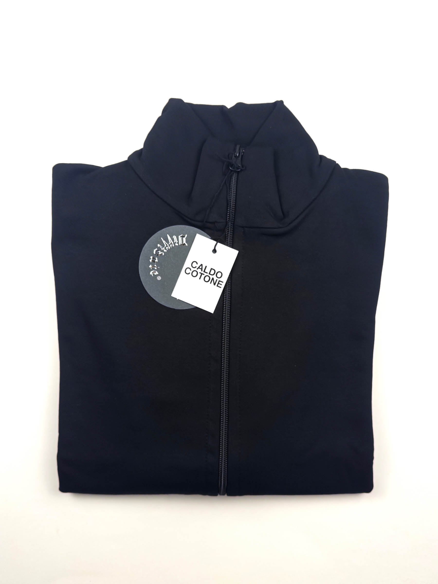 COMPLETO CON APPILCAZIONI art. P2 WINTER