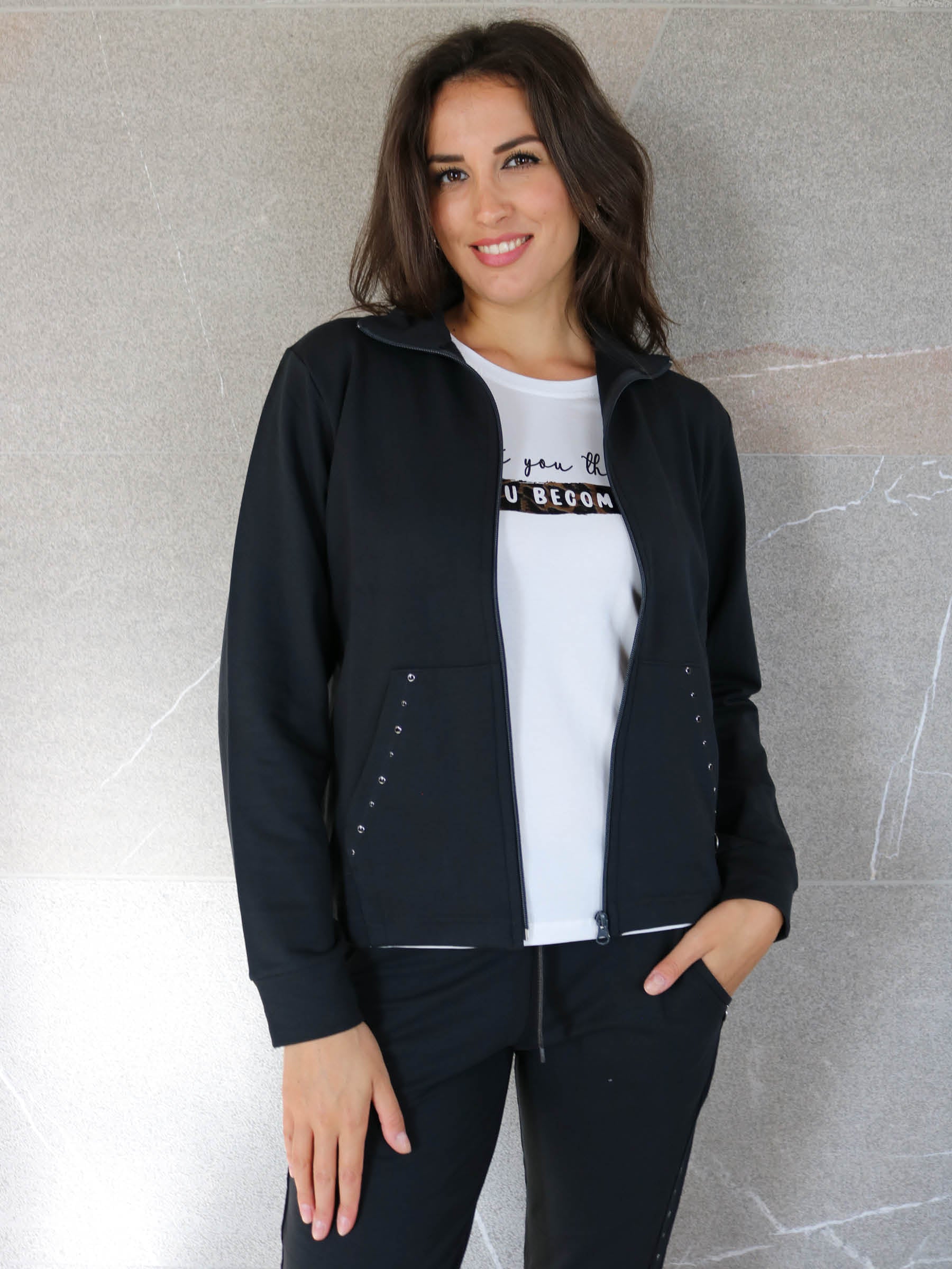 COMPLETO CON APPILCAZIONI art. P2 WINTER