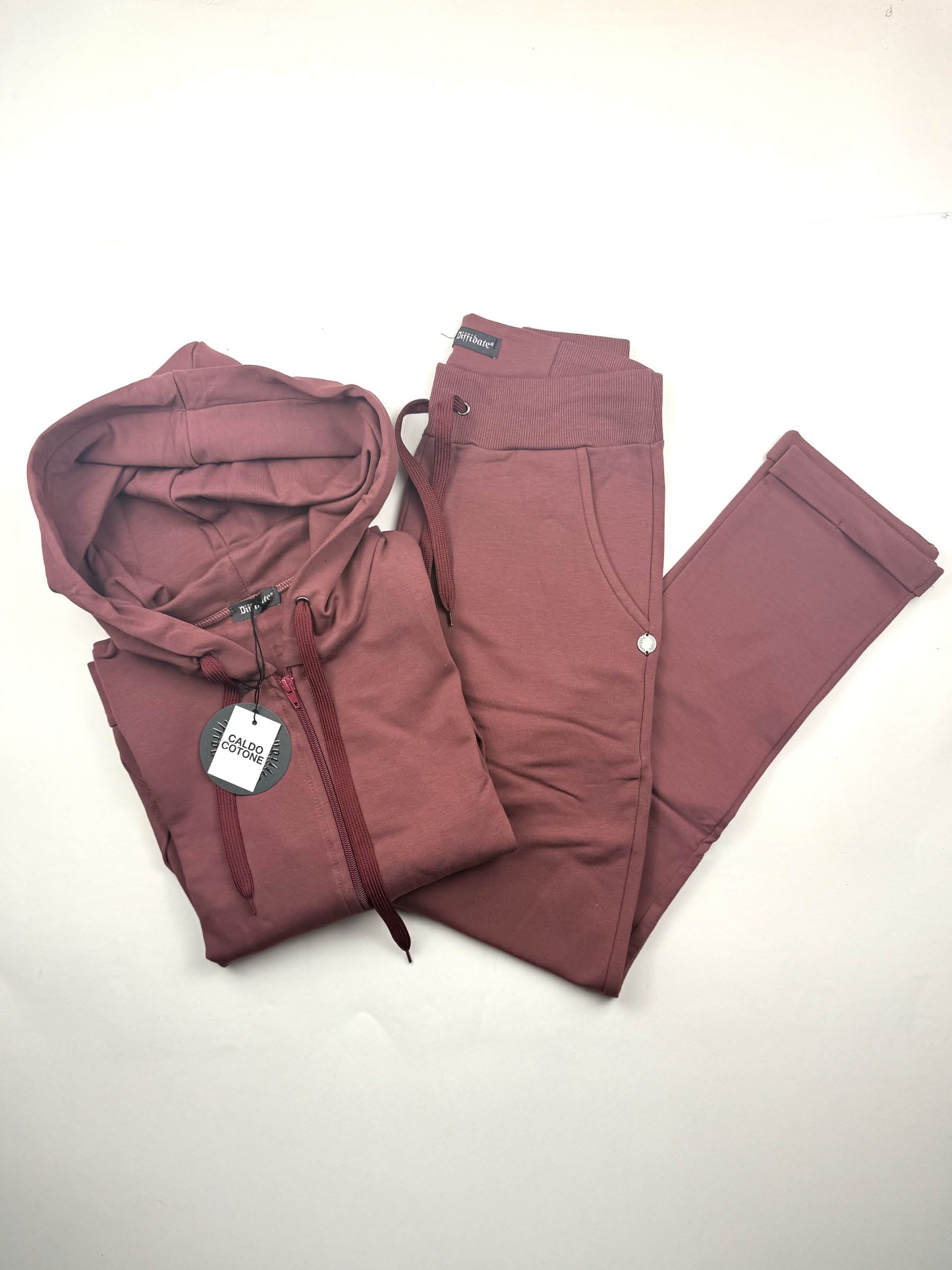 COMPLETO DIFFIDATE CON CAPPUCCIO CALDO COTONE