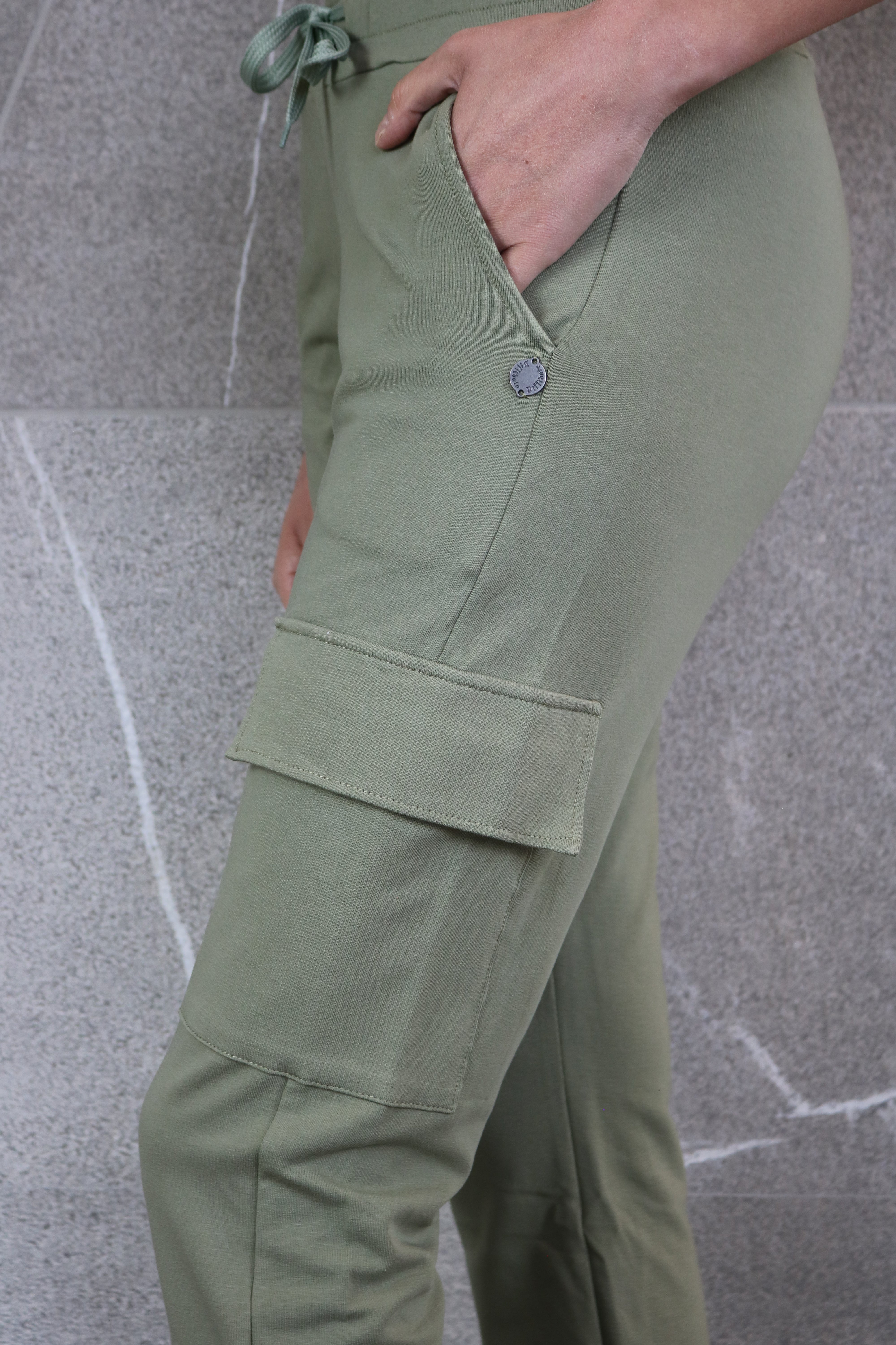 PANTALONE CARGO DIFFIDATE art.077